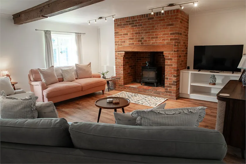 Lavender Cottage - Image 1