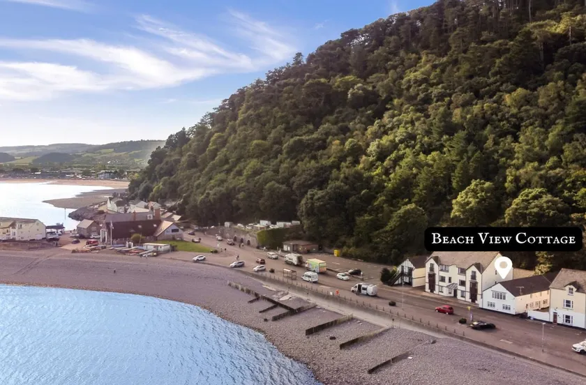 Cottage | Beach view - Image 1