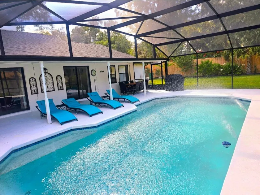 Pool House Paradise-Walk to Downtown Lake Mary - Image 1