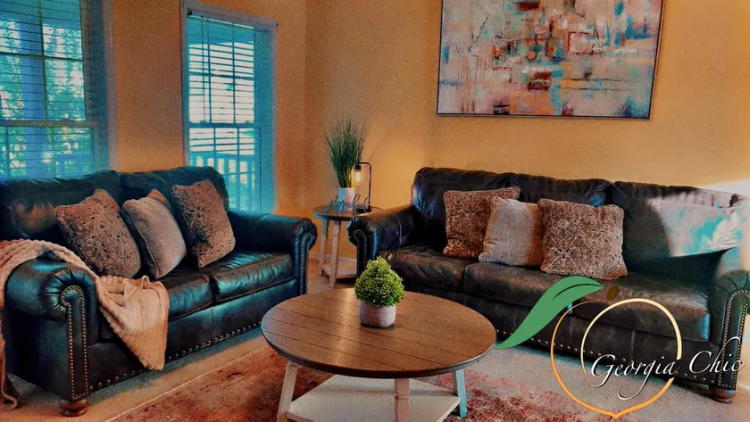 Stay Peachy, Stay Chic - Modern Southern Charm - Image 1