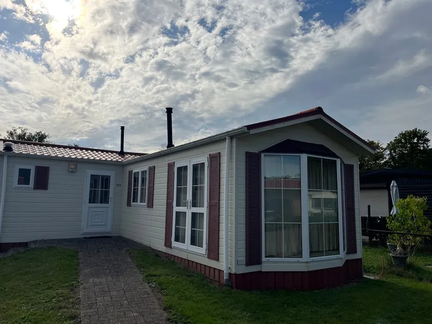 Lovely modern chalet close to Maastricht. - Image 1