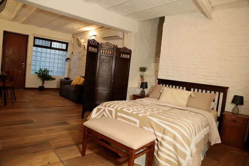 Large studio in the heart of the cordon. - Image 1