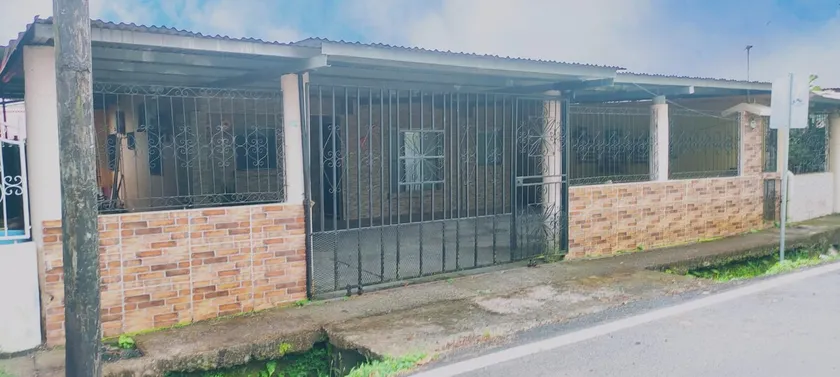 Your Home in Changuinola near the Airport - Image 1