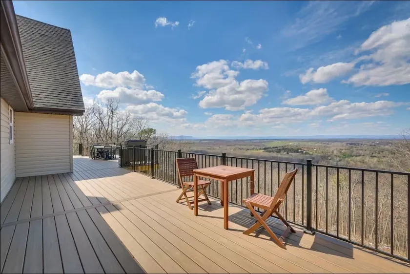 Front Royal Hilltop Cabin w/ Panoramic Views! - Image 1