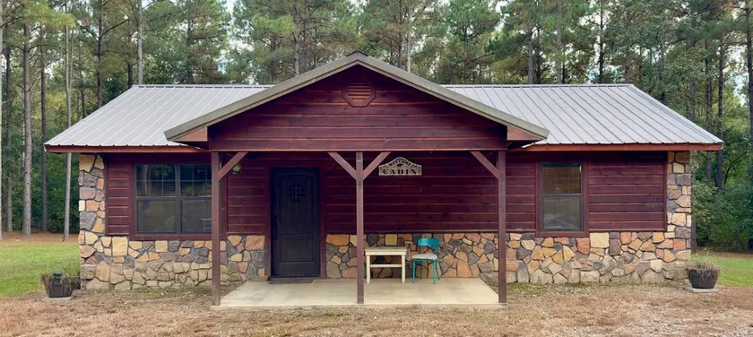 Thousand Pines Cabin - Image 1