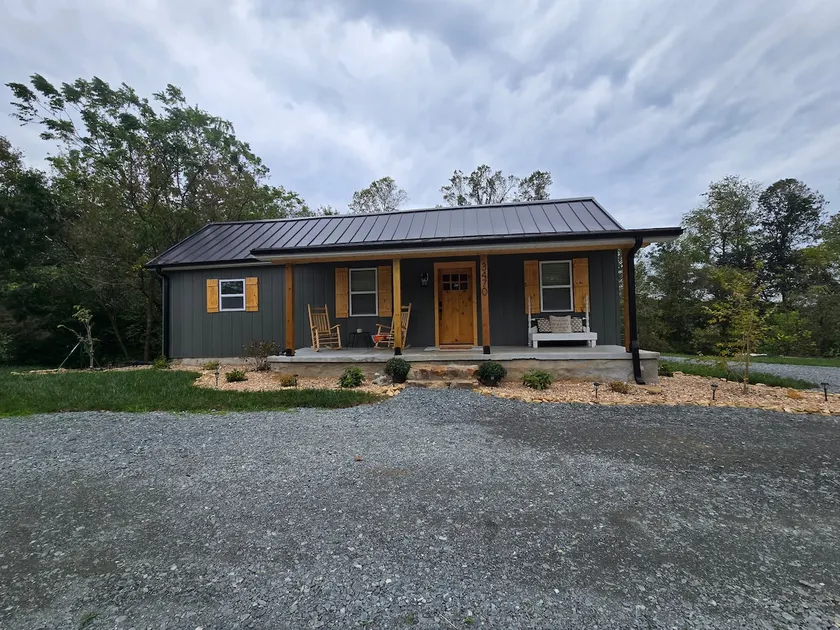 Town Fork Inn - Image 1