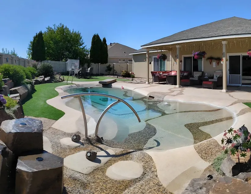 Resort Pool Retreat | Heated Pools, Spa & Firepit - Image 1