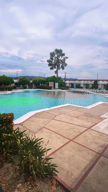 Beautiful house in a complex with a pool - Image 1