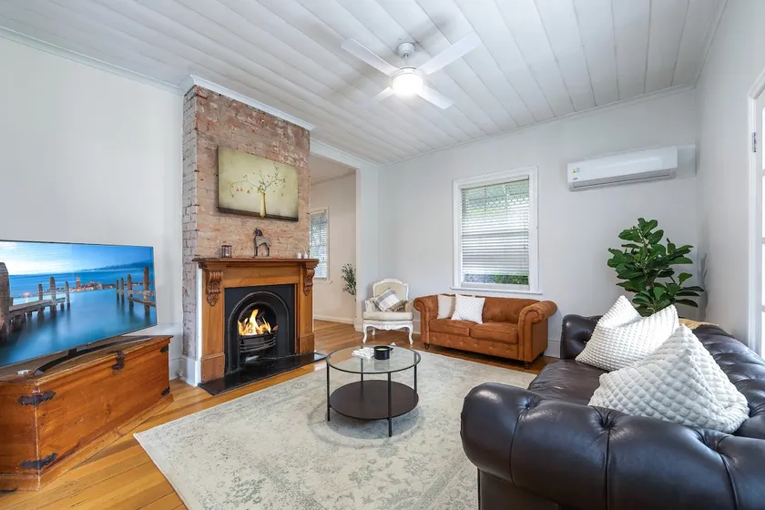 Charming Cottage in the Heart of Singleton - Image 1