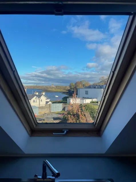 Kinvara harbour retreat - Image 1