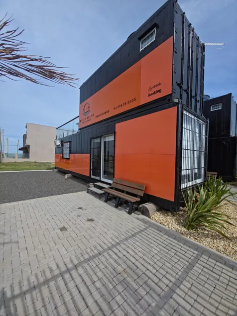 Nakes Velho Residence - Image 1