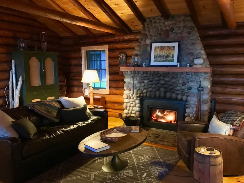 Storybook Northwoods Log Cabin on Lake Superior - Image 1
