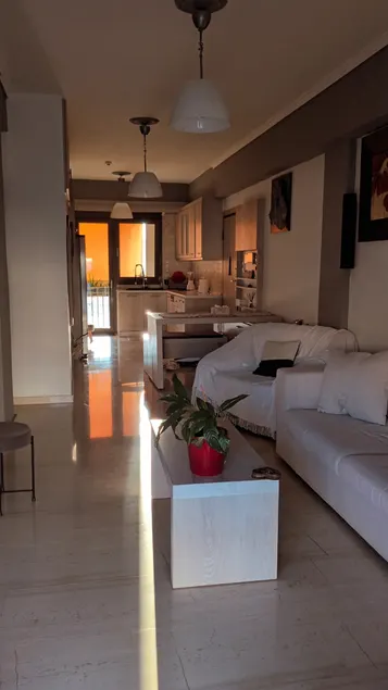 Susan's downtown Athens luxury flat. - Image 1