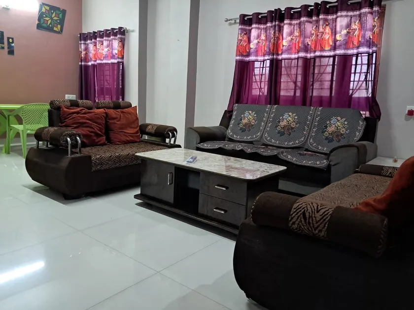 2 Room 3 Bed Huge House near Devka Beach - Image 1