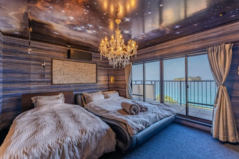 An Elegant Private Beach front Villa-whole - Image 1
