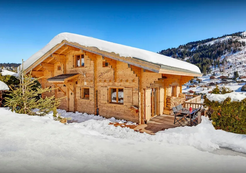 Savoyard base close to alpine action - Image 1
