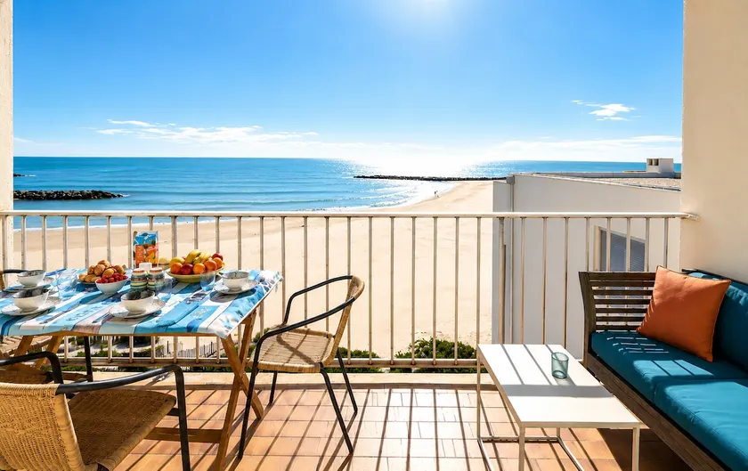Mare Nostrum • Family getaway facing the sea - Image 1