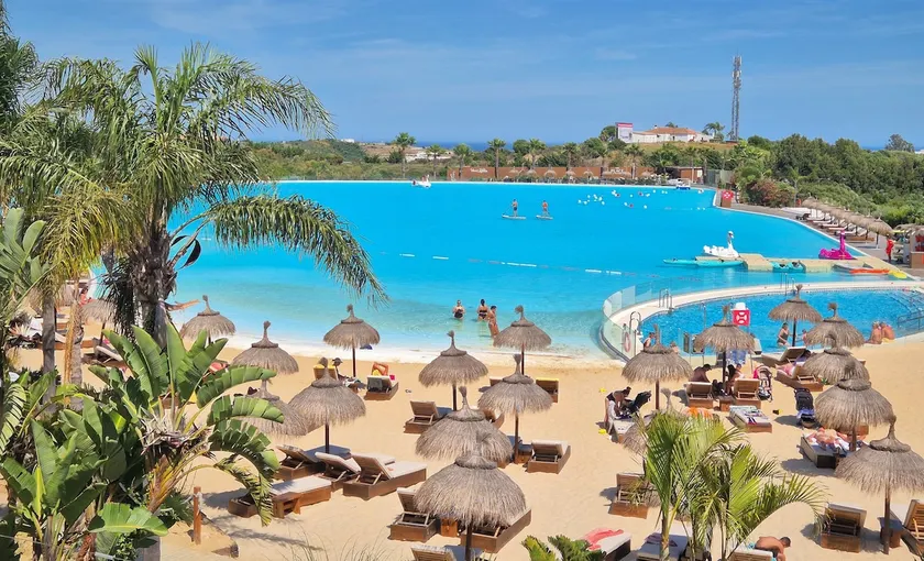 Alcazaba Lagoon Apt with Crystal Lagoon Access - Image 1