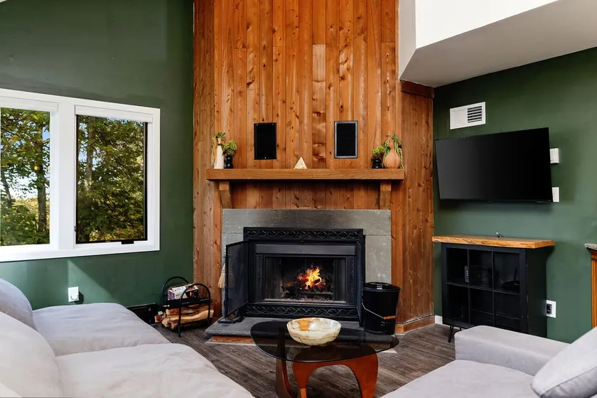 The Fairway Chalet Wintergreen - Image 1
