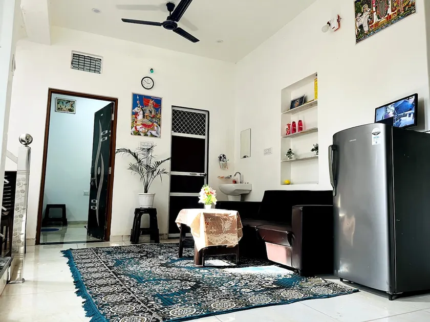 Family 2BHK with Mountain Views in Nathdwara - Image 1