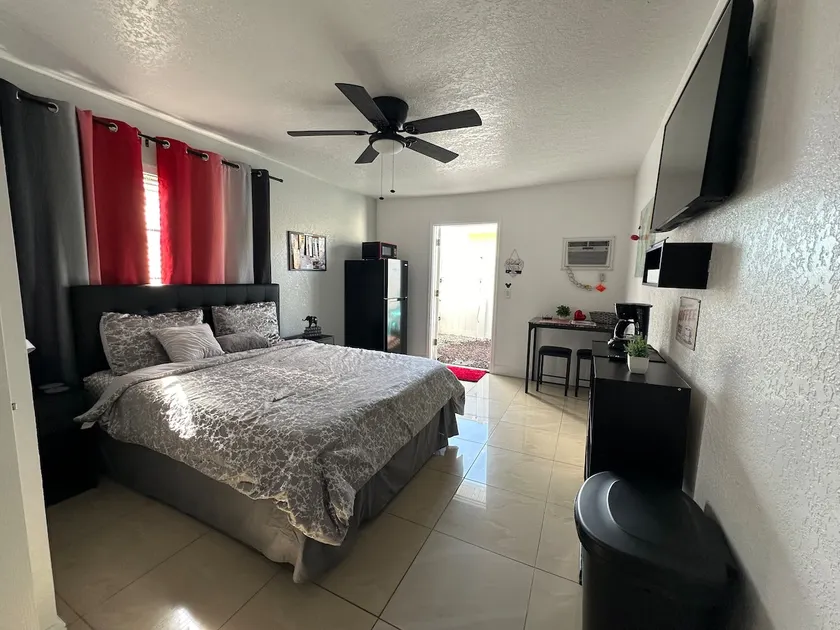 Private Studio by EPIC, IOA ,Disney and Fl Mall - Image 1