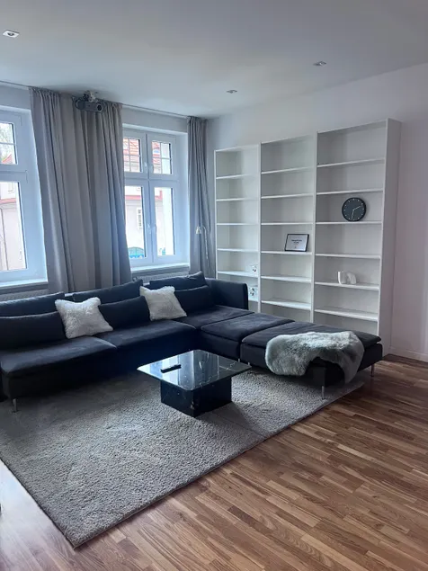 Marathon Home Debno - Image 1