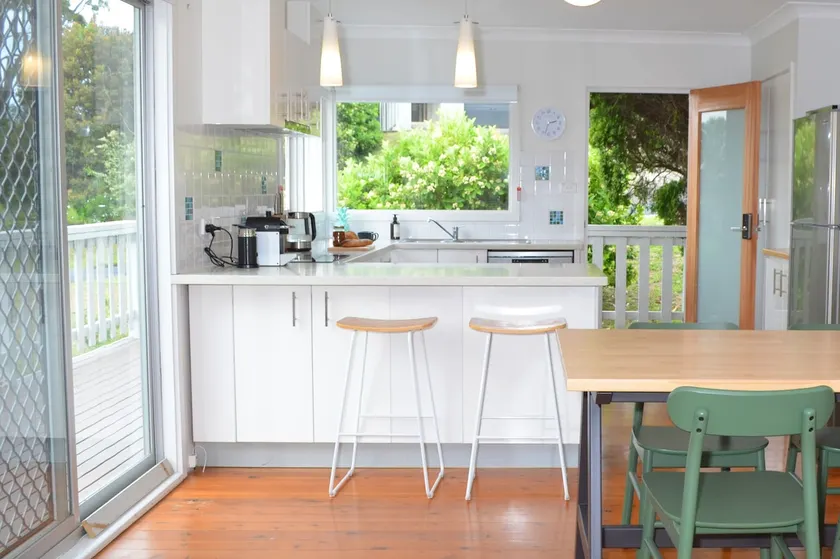 Classic Meets Contemporary 1960's Beach House - Image 1