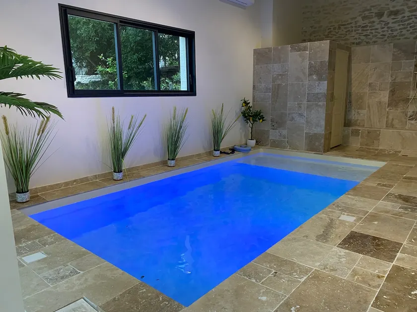 Cozy Studio – Castle, Indoor Pool & Spa - Image 1