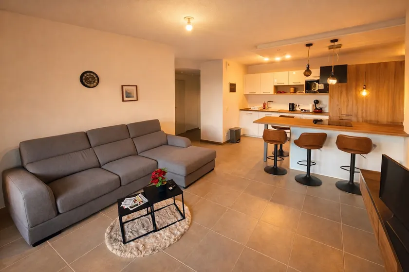 Cozy apartment with terrace and beautiful view - Image 1