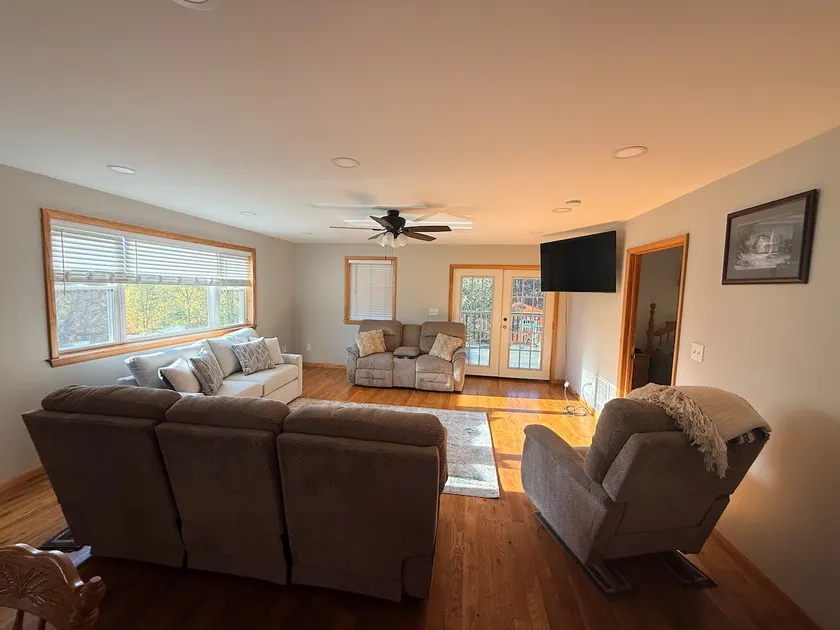 French Hill Hideaway - Image 1