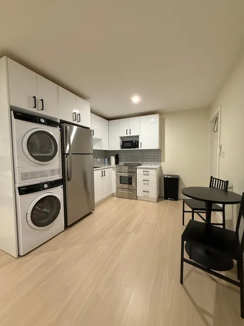 Guest Favorite | Modern Studio | W/D & Parking - Image 1