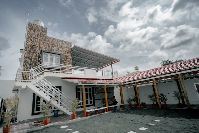 Adorable 2 Bedroom Holiday Home In Mysore City - Image 1