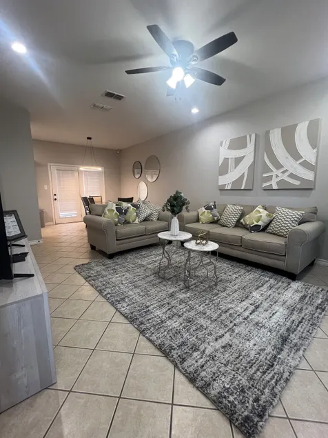 Modern 2BR/2.5BA | Fast WiFi | Centrally located - Image 1