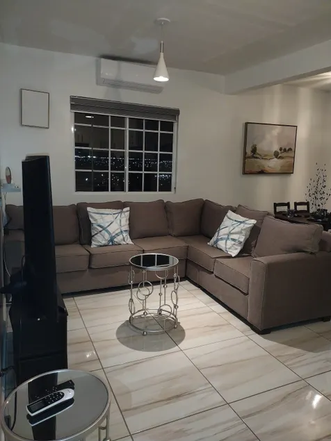 Beautiful apartment with a nice view and balcony - Image 1