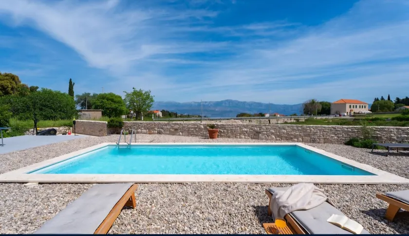 Stone Villa with Private Pool near Supetar - Image 1