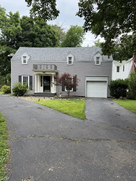 Charming 4BR Lakefront Home with Peaceful Views - Image 1
