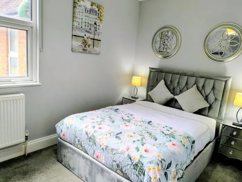 Designer 4BR Townhouse Oxford City Centre - Image 1