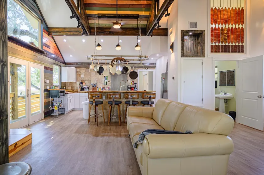 2-Story Retreat w/Decks, Patios & Private Suites - Image 1