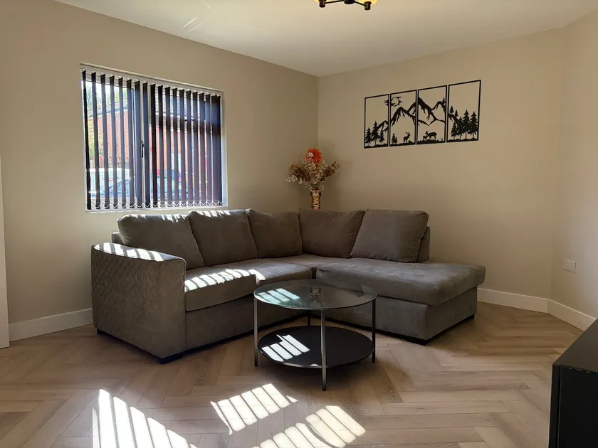 Modern 3 bed house in Dudley - Image 1