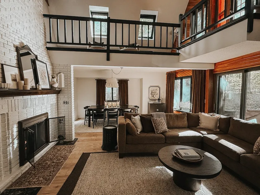 Luxury Chalet | Golf, Family & Friends - Image 1