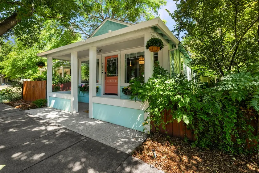 Eclectic Home in Downtown Chico - Image 1