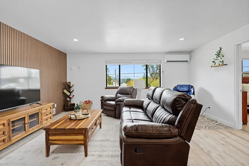 Relaxing Hideaway In Hood River! (Apt B) - Image 1
