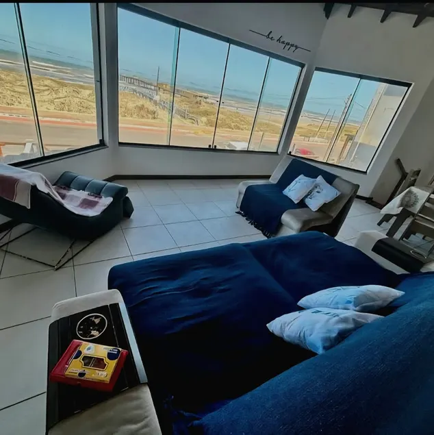 Beachfront Cabin Apartment in Tramandaí - Image 1
