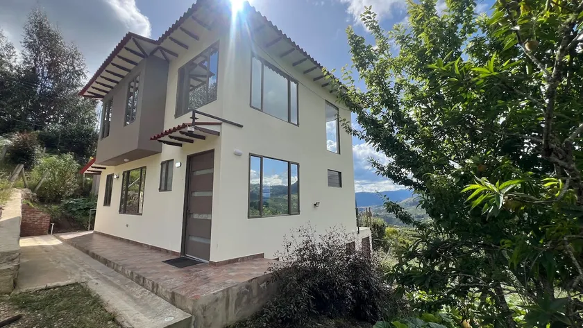 New house on private estate | Boyacá | 1h45 Bogotá - Image 1