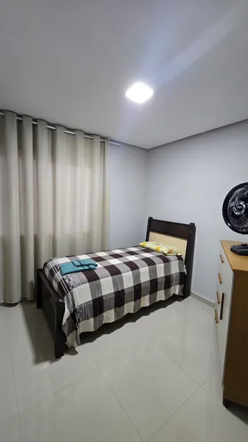 Cozy Apartment with Air Conditioning + Garage - Image 1
