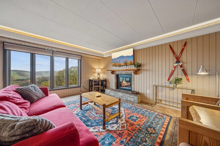 Seven Springs, 2BR, Sleeps 8, Free Shuttle, Pool - Image 1