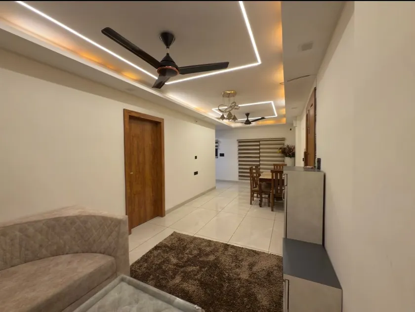 Eclectic Escape: Stylish 1BHK Getaway - Image 1