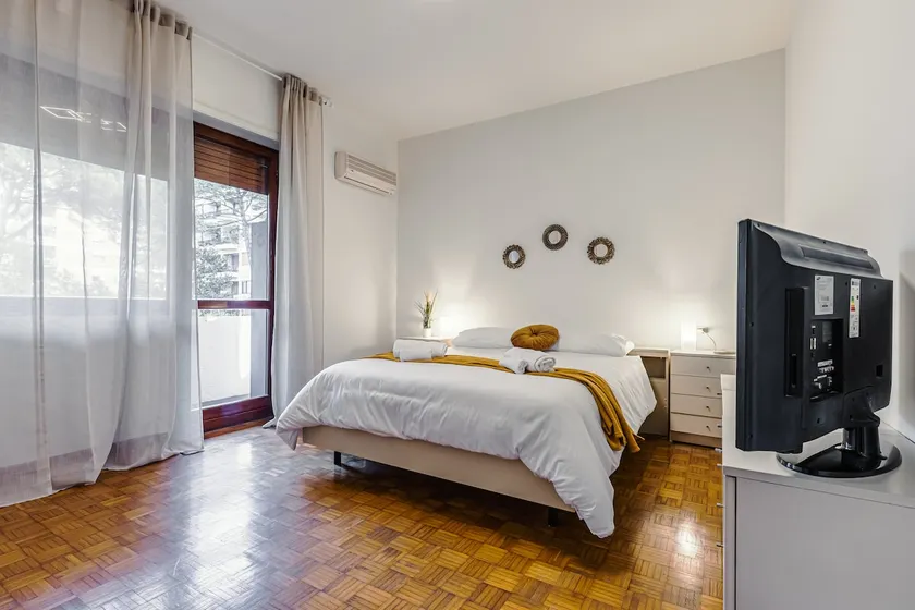 Parking and Wi-Fi - Bright apartment - Image 1