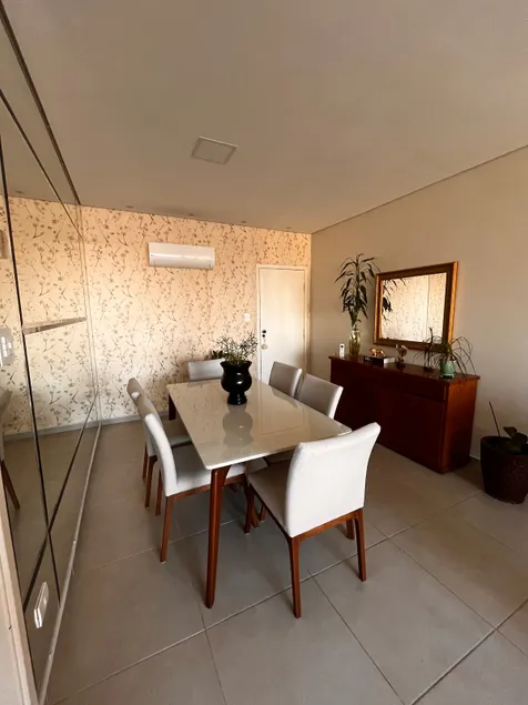 Cozy and Well-Located Apartment - Image 1