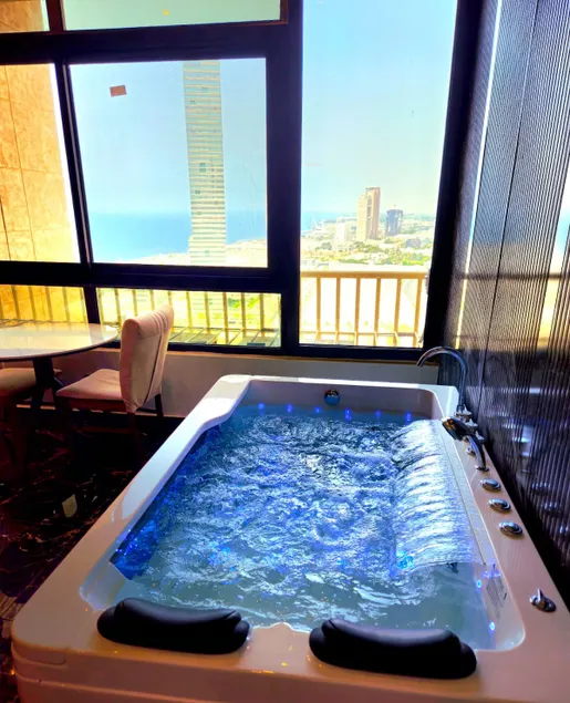 Suger Suite Sea View جناح سطح القمر اطلاله بحريه - Image 1